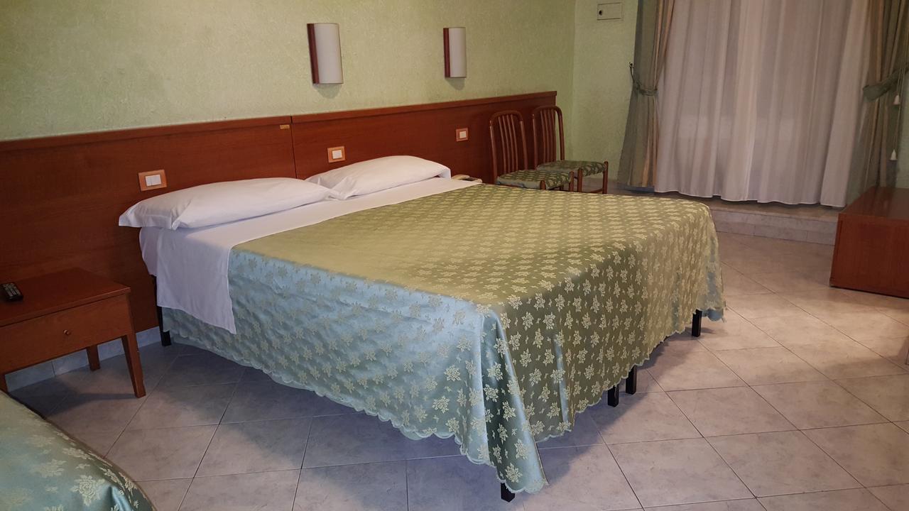 Hotel Bruna Roma Exterior foto