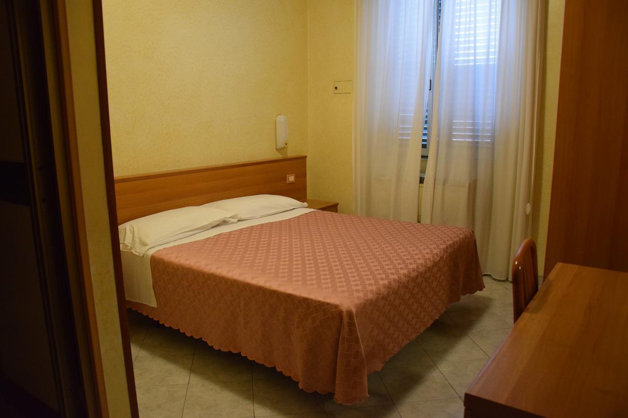 Hotel Bruna Roma Exterior foto