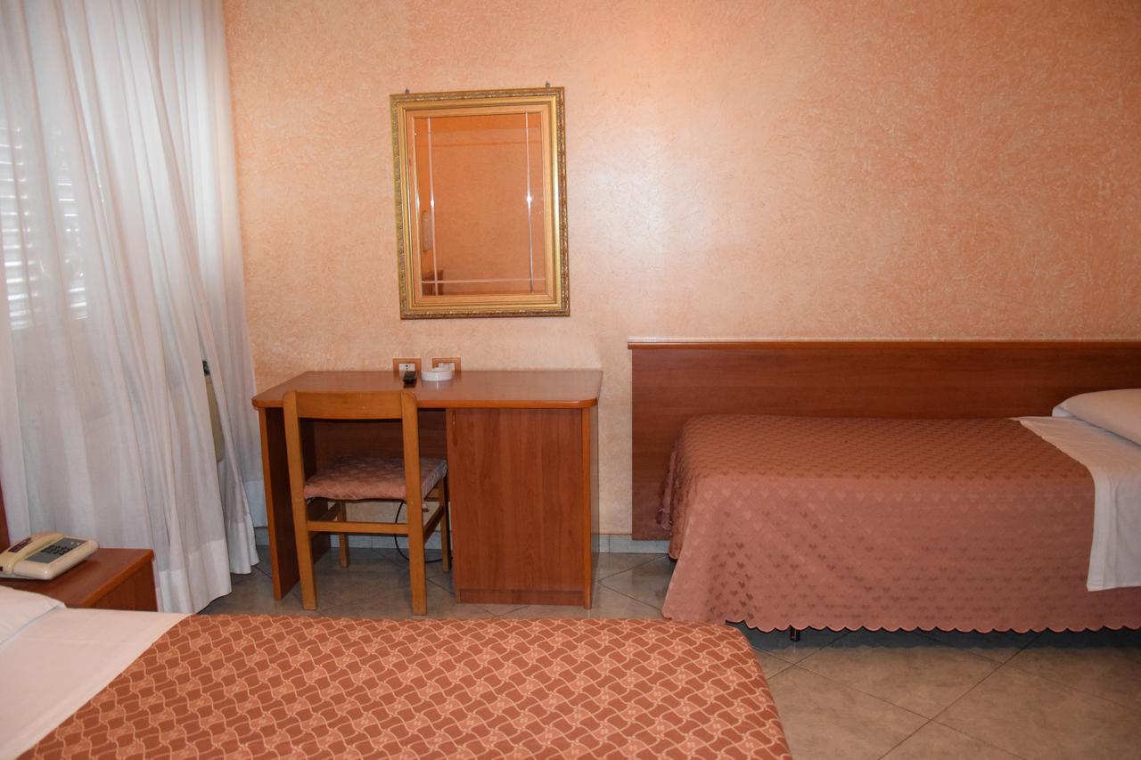 Hotel Bruna Roma Exterior foto