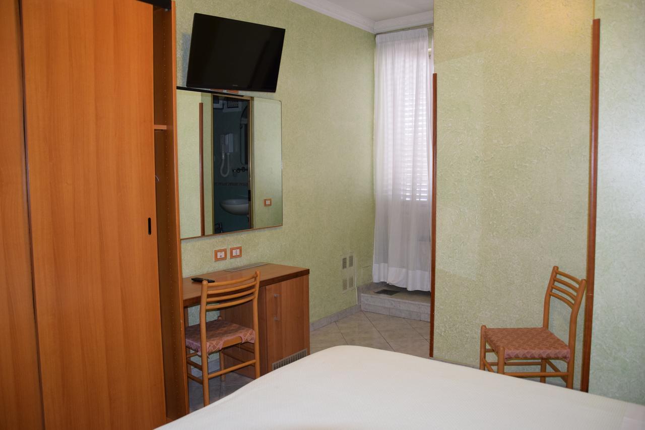 Hotel Bruna Roma Exterior foto